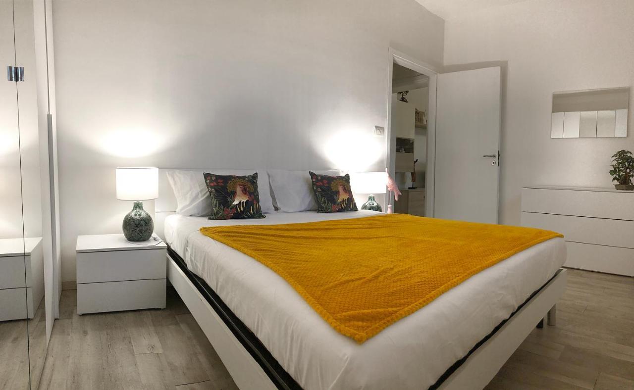 Familybo Apartments Bologna Delight - Front Station Bolonha Exterior foto